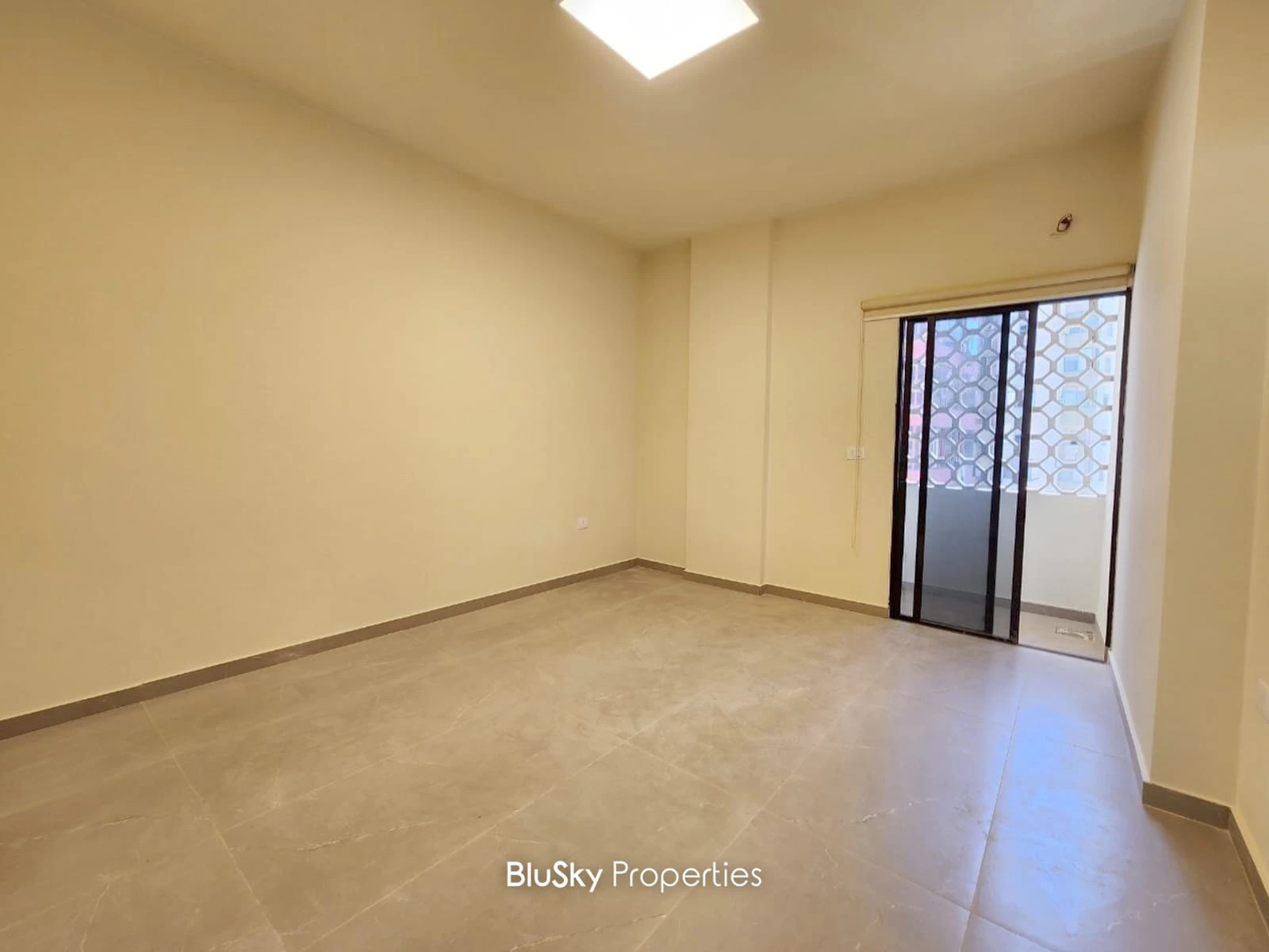Office 120m² for Rent in Bauchrieh — الصورة 2