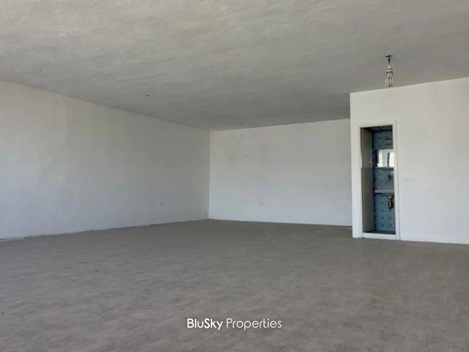 Office 130m² for Sale in Bauchrieh — photo 2