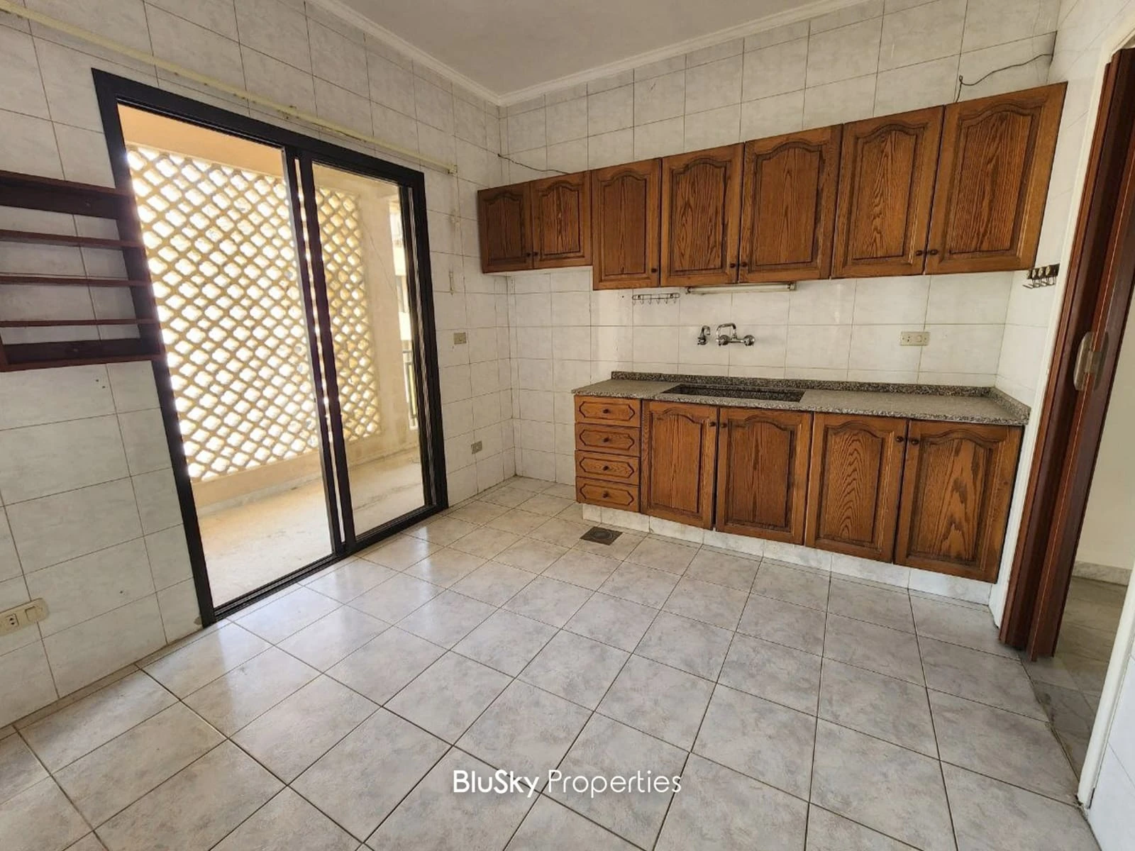 Apartment 155m² with Terrace for Sale in Bauchrieh — الصورة 2
