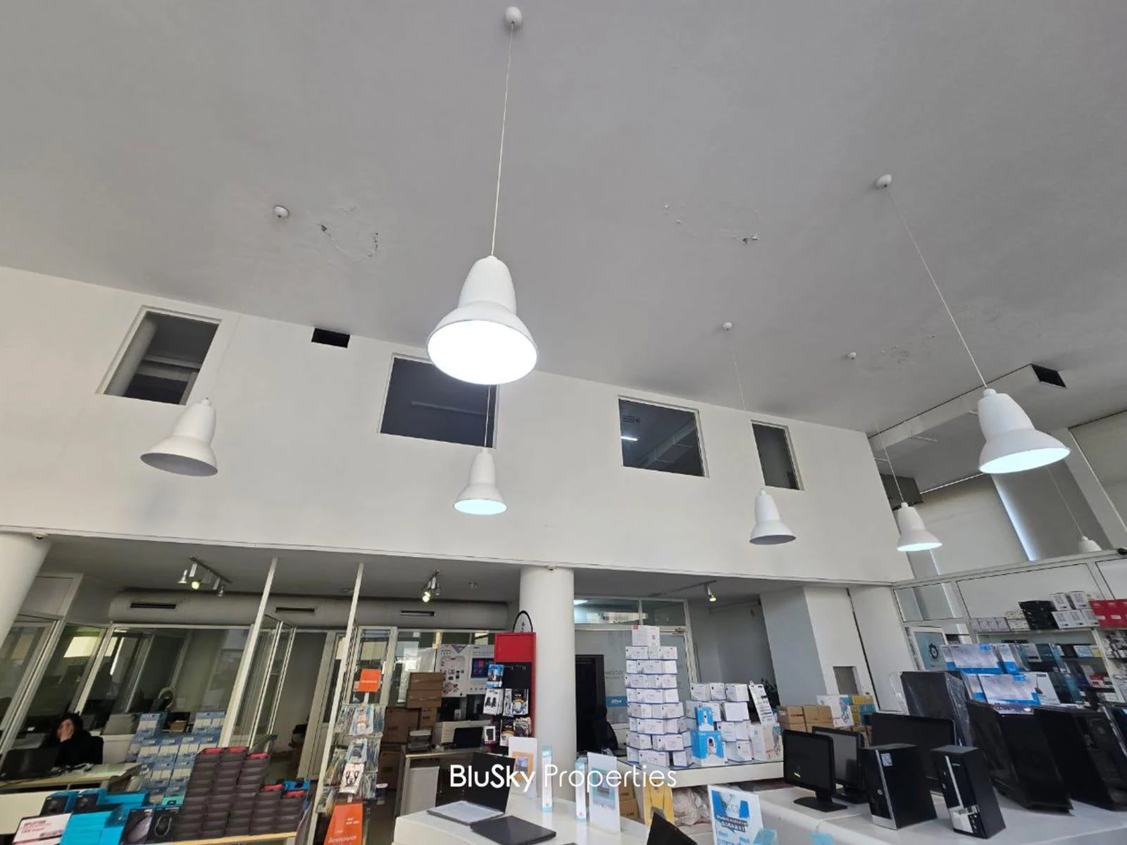 Showroom 600m² Terrace for Rent in Bauchrieh — الصورة 3