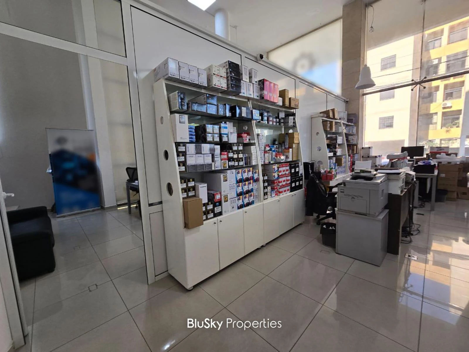 Showroom 600m² Terrace for Rent in Bauchrieh — الصورة 5