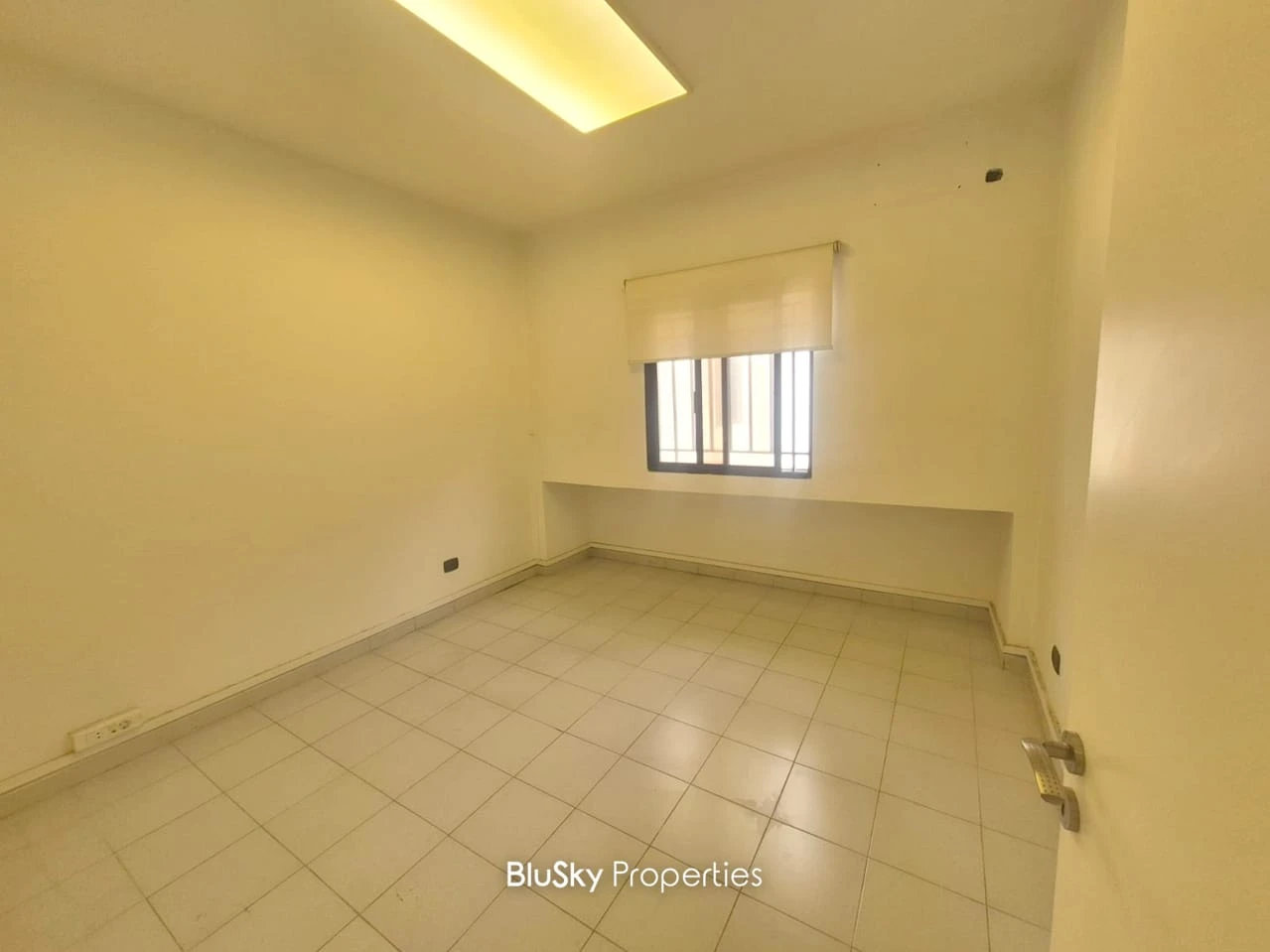 Office 60m² for Rent in Bauchrieh — الصورة 2