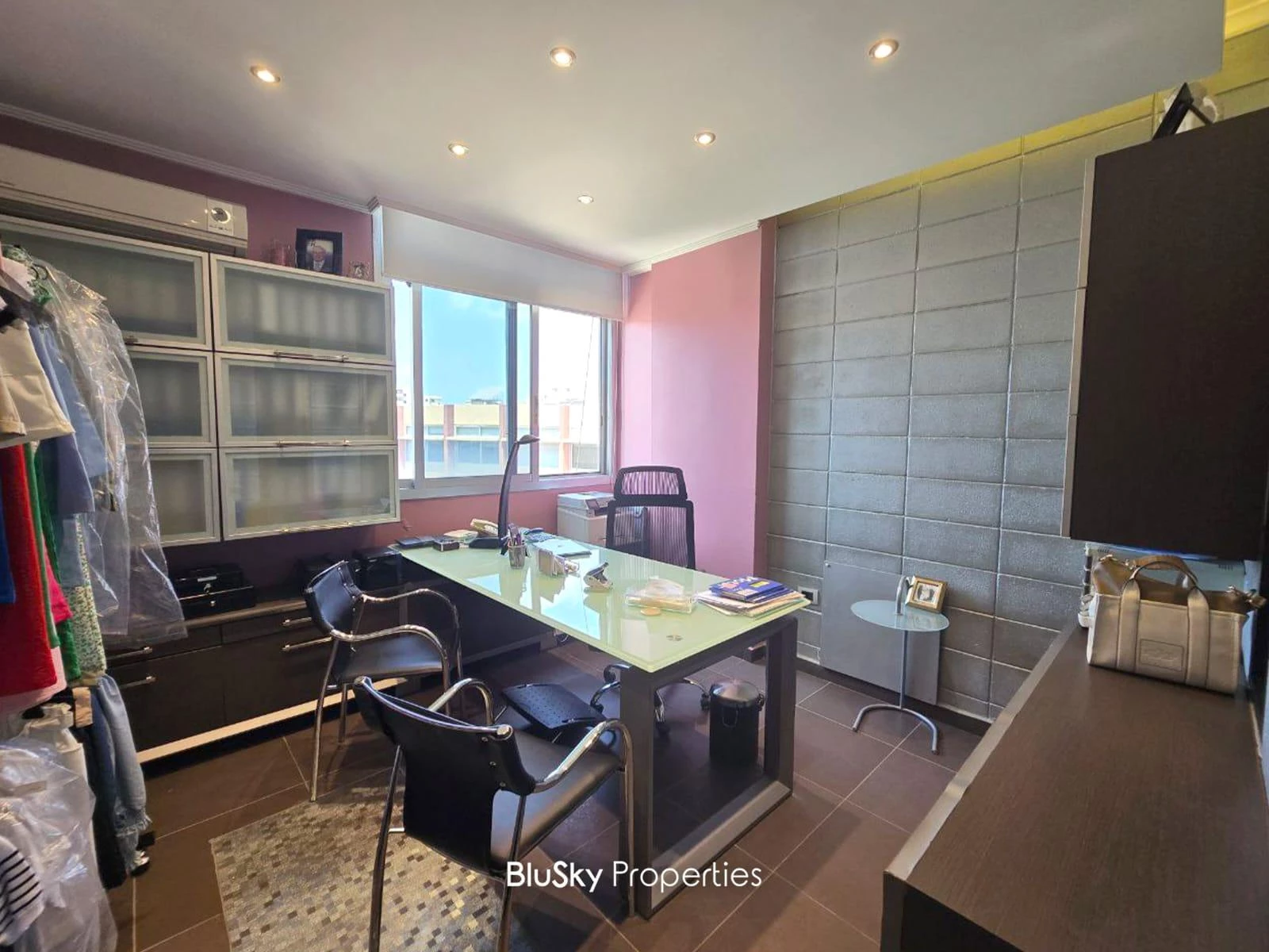 Office 70m² Terrace for Rent in Bauchrieh — الصورة 2