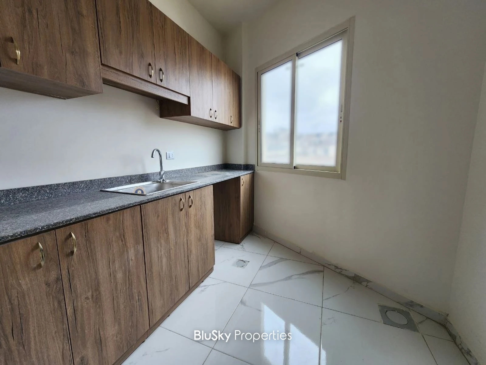 Apartment 80m² for Sale in Bauchrieh — الصورة 3