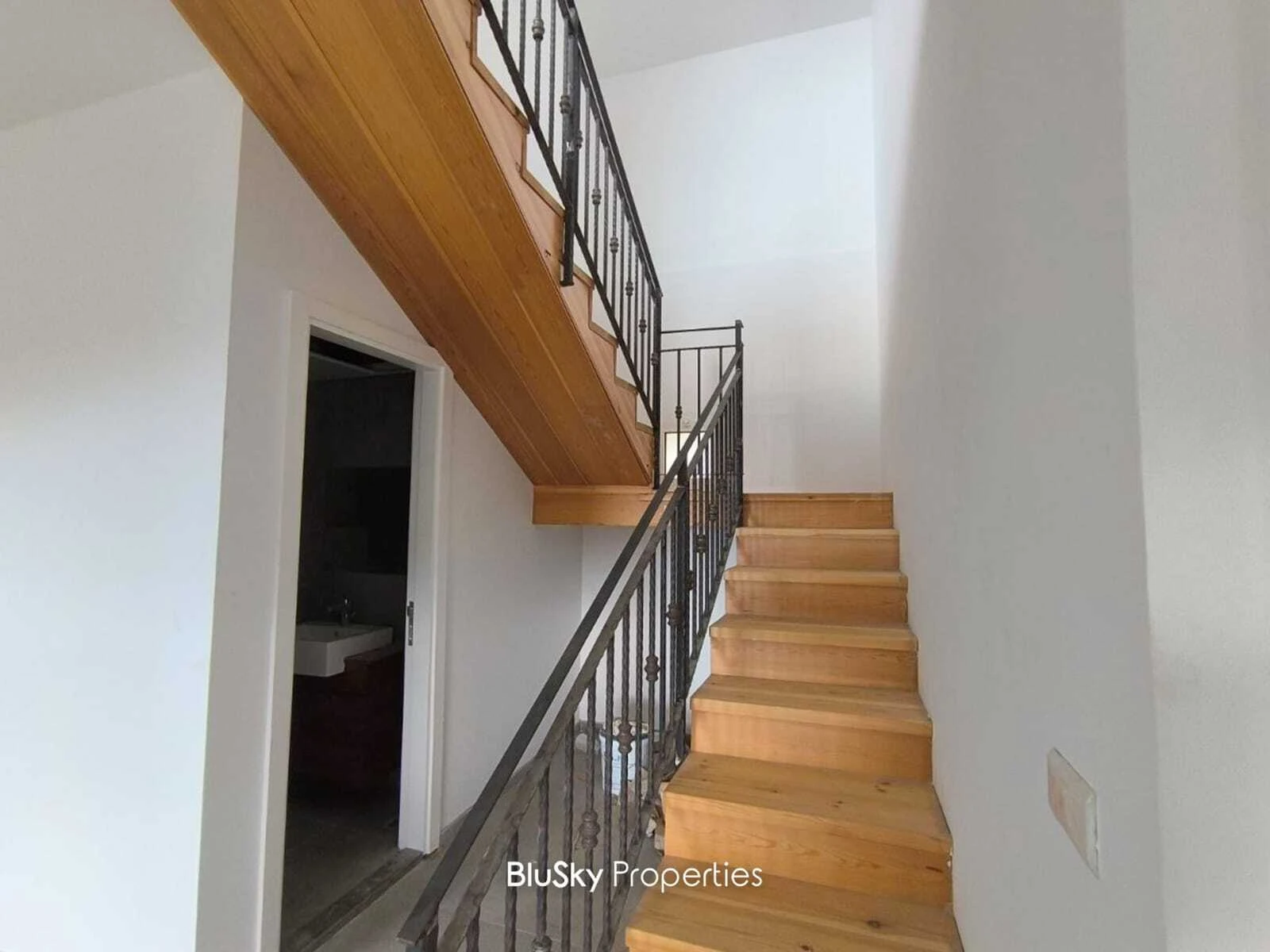 Duplex 300m² Balcony for Sale in Beit Chabeb — photo 3