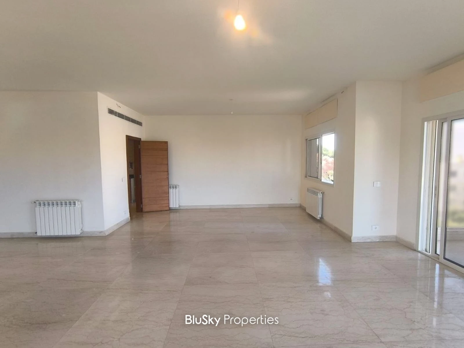 Apartment 318m² with Sea View for Sale in Beit El Chaar — الصورة 2