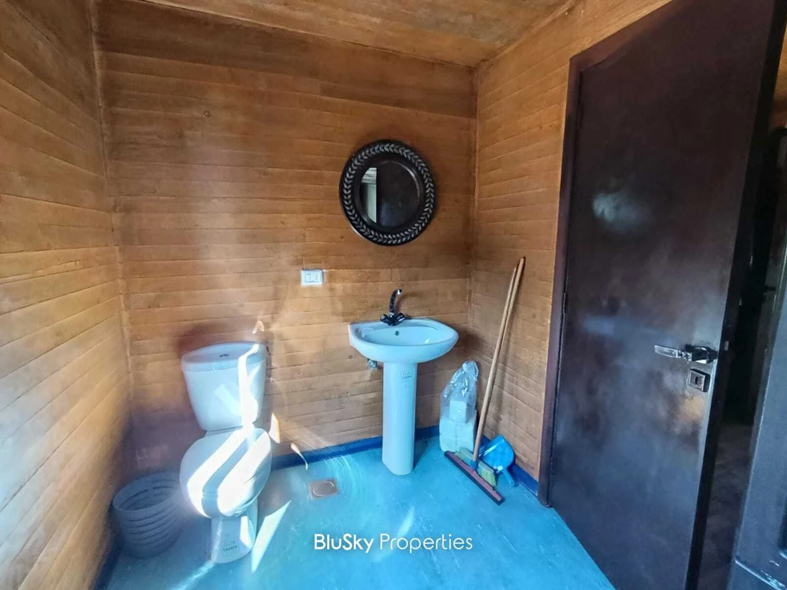 Stand Alone House 35m² Garden for Rent in Bchelli — الصورة 4