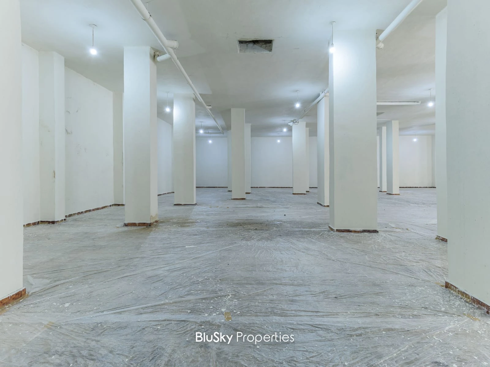 Warehouse 470m² for Rent in Beit El Chaar — الصورة 3