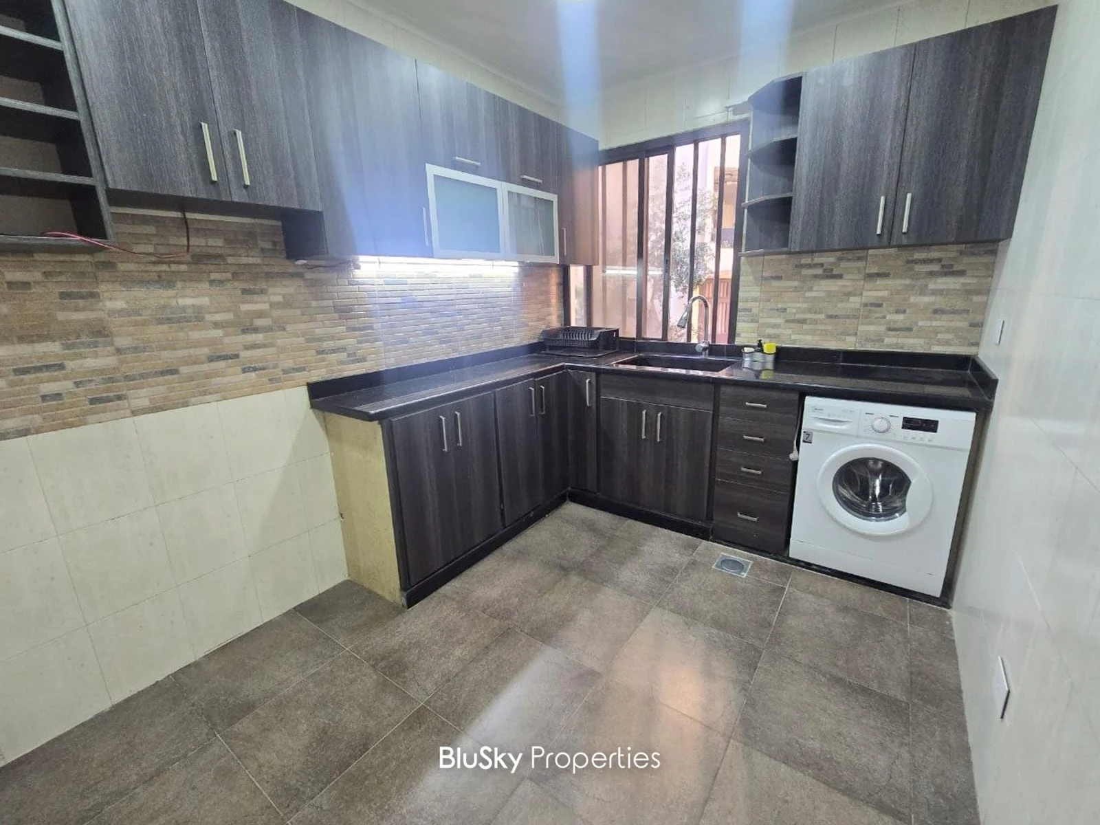 Apartment 110m² for Sale in Betchay — الصورة 3