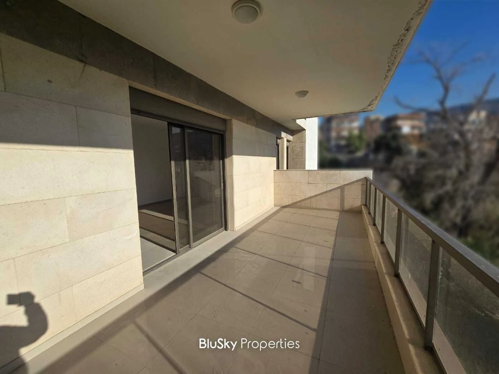 Apartment 190m² Balcony for Sale in Betchay — الصورة 2