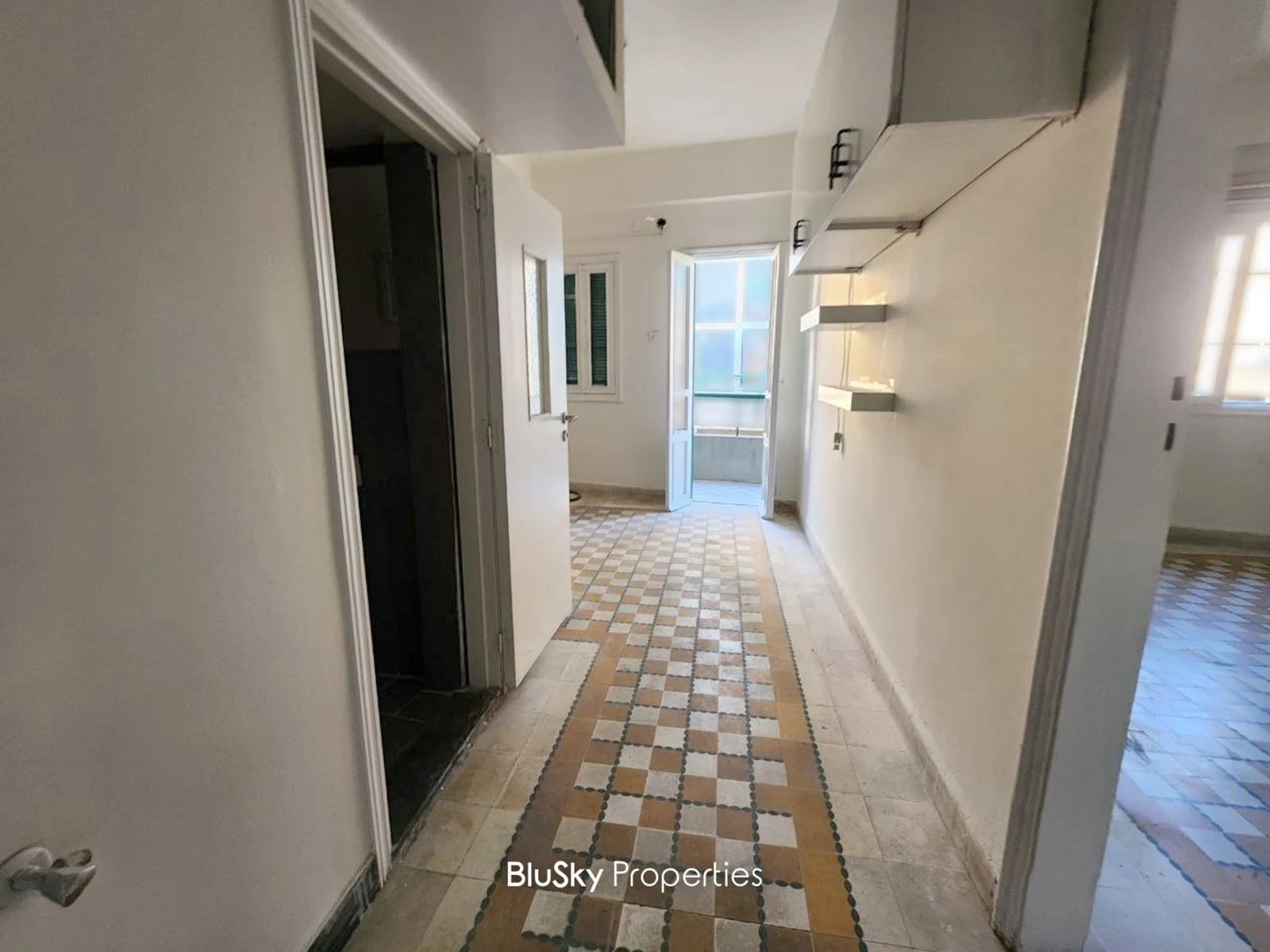 Apartment 120m² for Rent in Bourj Hammoud — الصورة 3