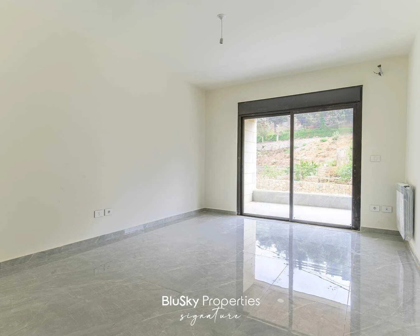 Apartment 115m² Balcony for Rent in Bhersaf — الصورة 1