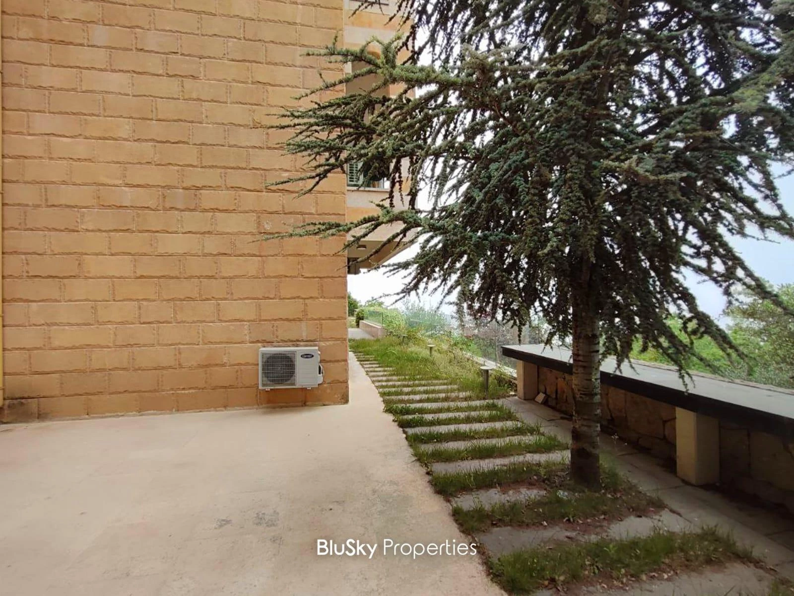 Apartment 350m² Garden for Sale in Bhersaf — الصورة 2