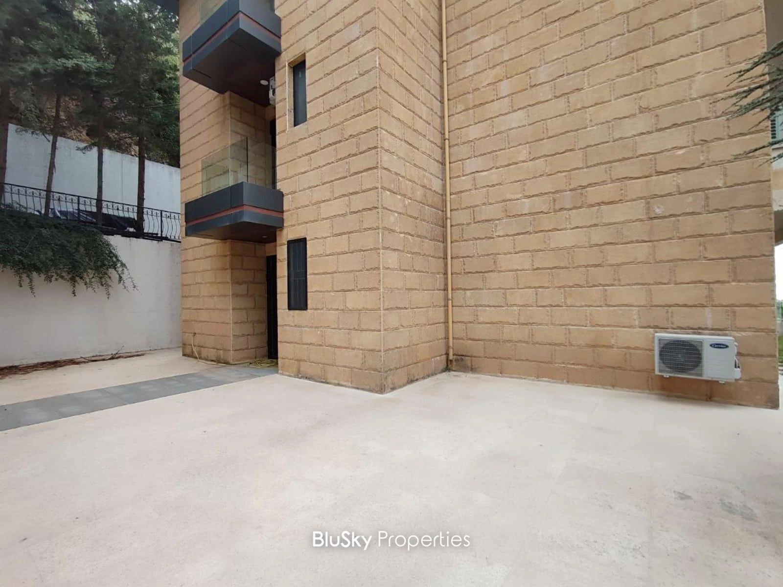 Apartment 350m² Garden for Sale in Bhersaf — الصورة 5
