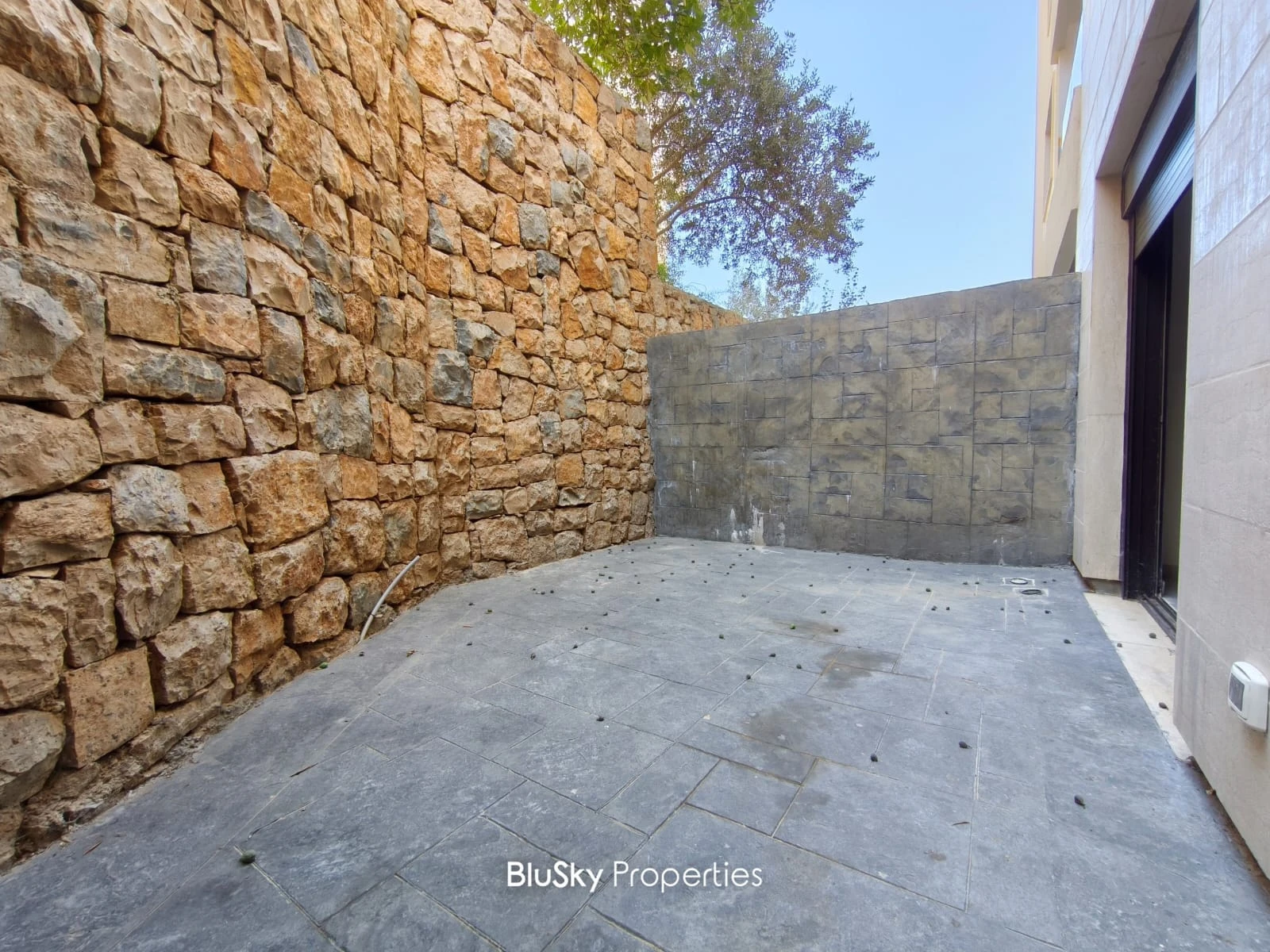 Apartment 90m² for Sale in Bhersaf — photo 2
