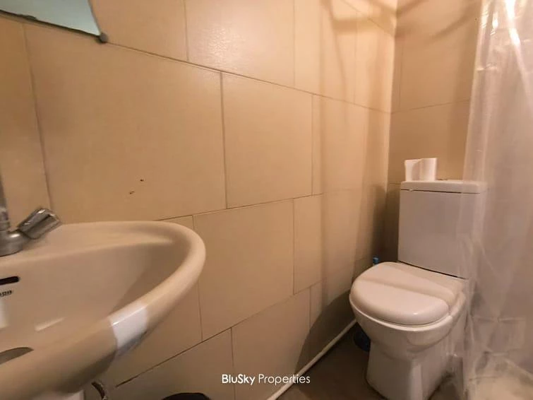 Roof 60m² Terrace for Rent in Biakout — الصورة 4