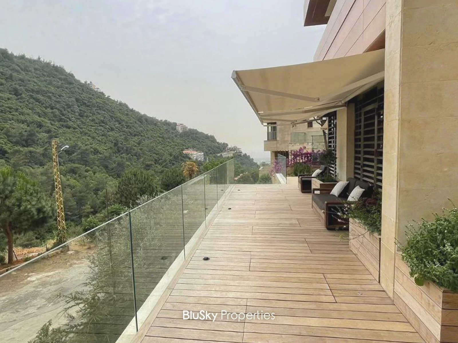 Apartment 255m² Terrace for Sale or Rent in Biyada — الصورة 2
