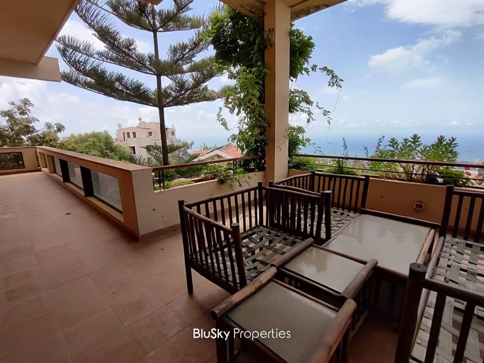 Apartment 300m² Terrace for Rent in Biyada — الصورة 4