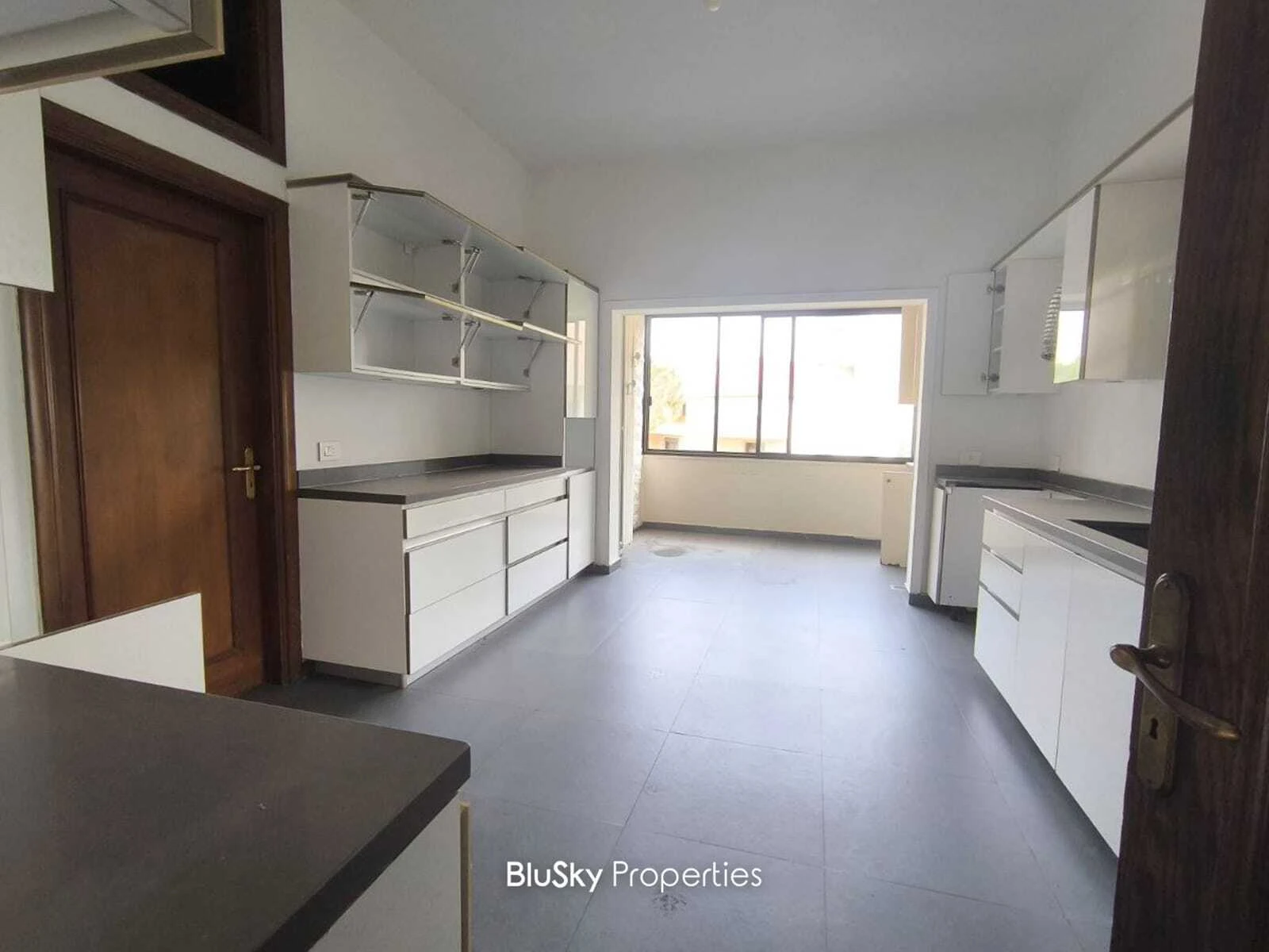 Apartment 300m² for Rent in Biyada — الصورة 2