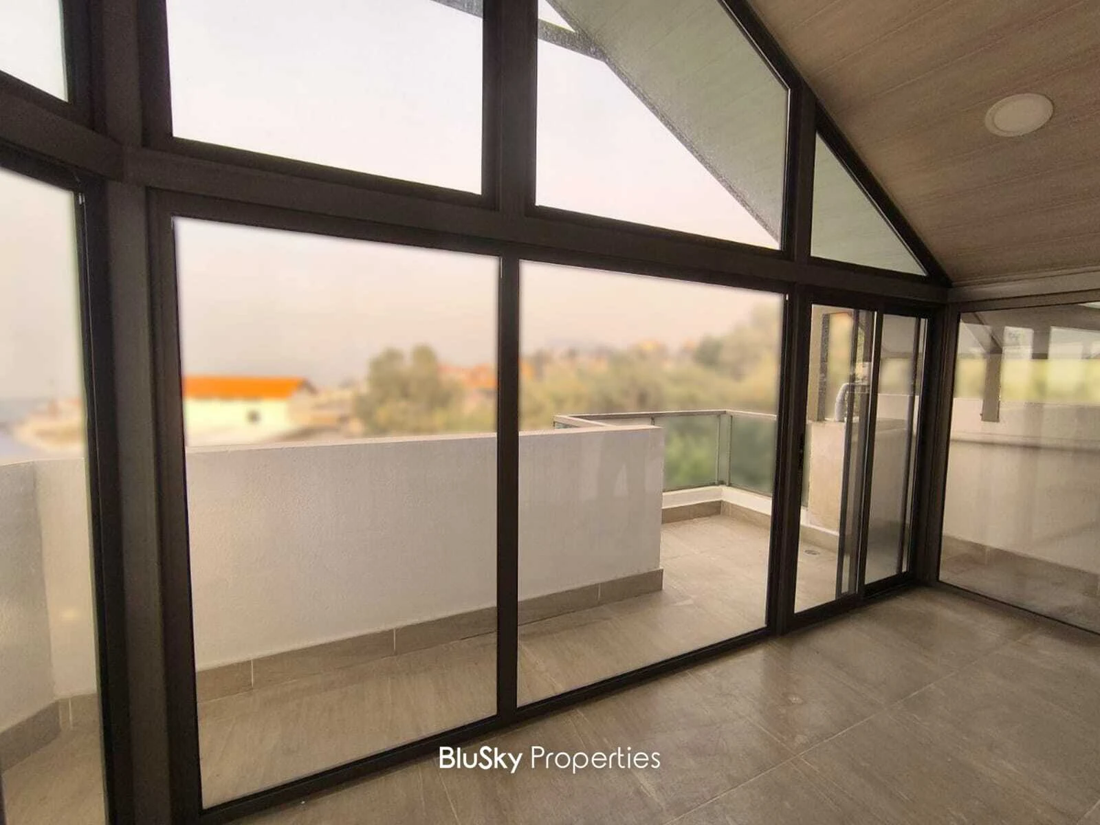 Duplex 320m² Terrace for Sale in Biyada — الصورة 2