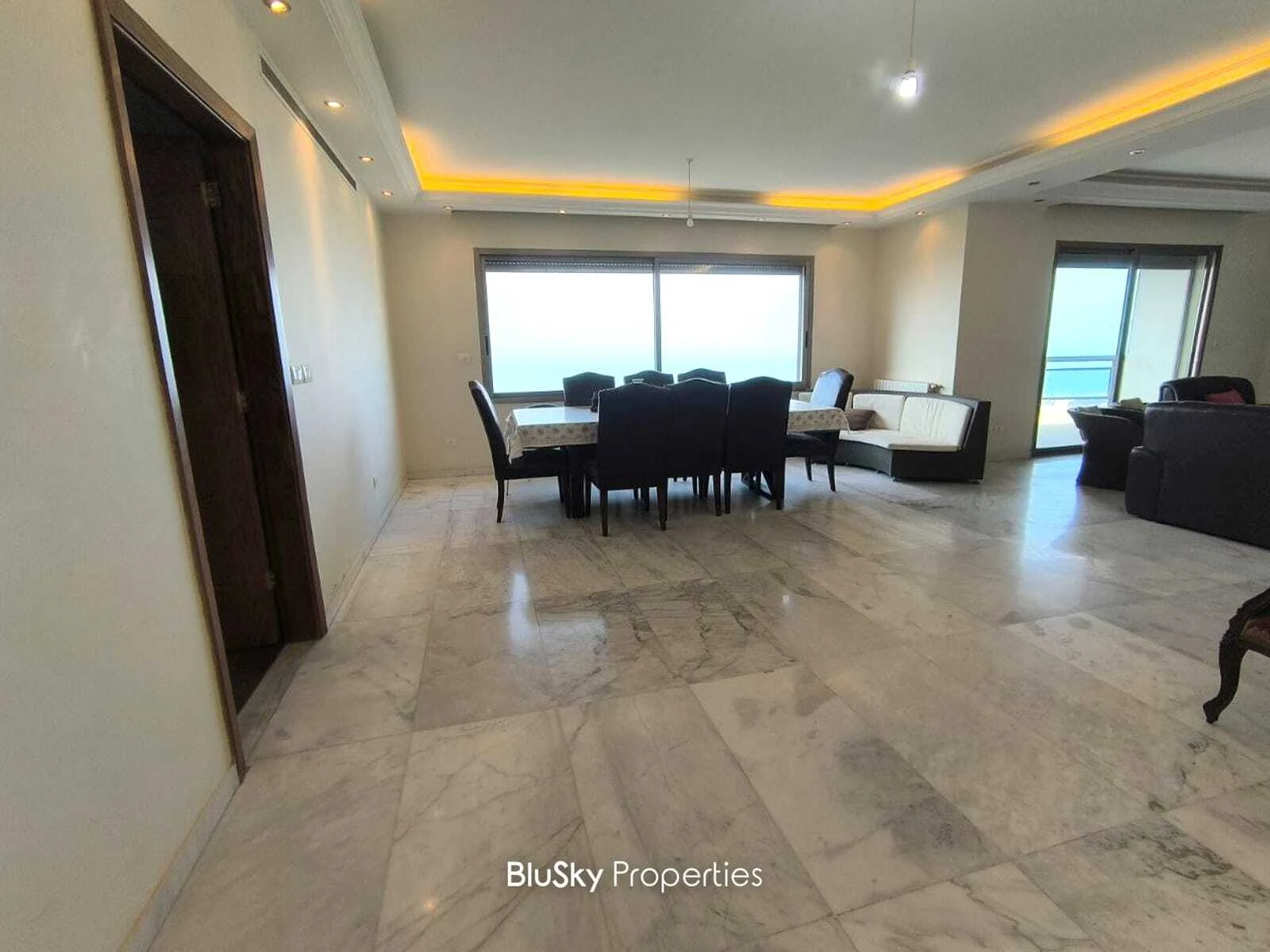Apartment 350m² Terrace for Sale or Rent in Biyada — الصورة 4