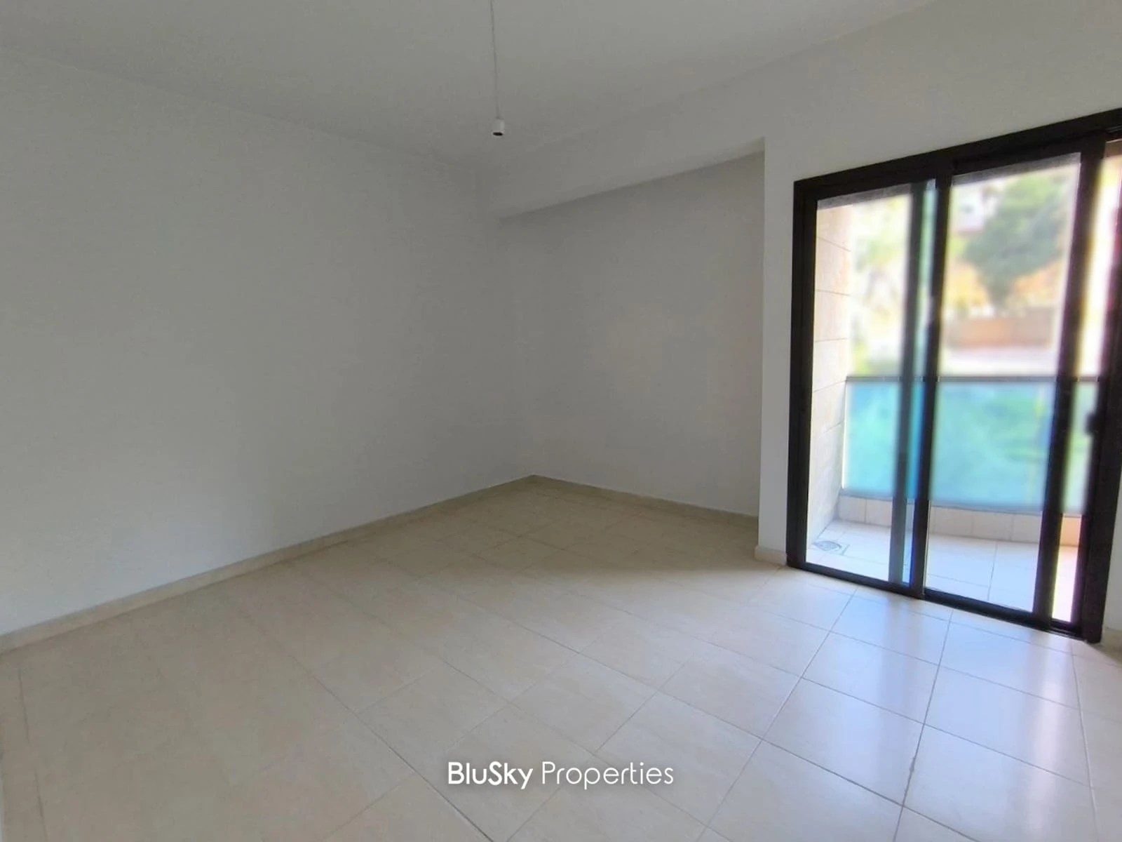 Apartment 210m² with Balcony for Sale in Bkenneya — الصورة 5