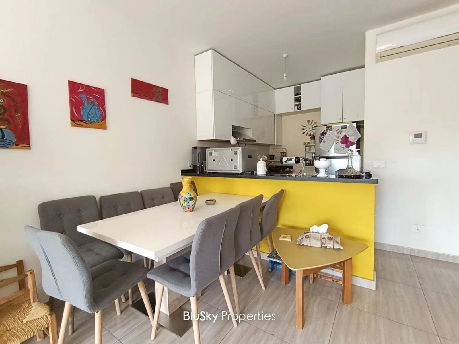 Apartment 100m² Garden for Sale in Blat — الصورة 3