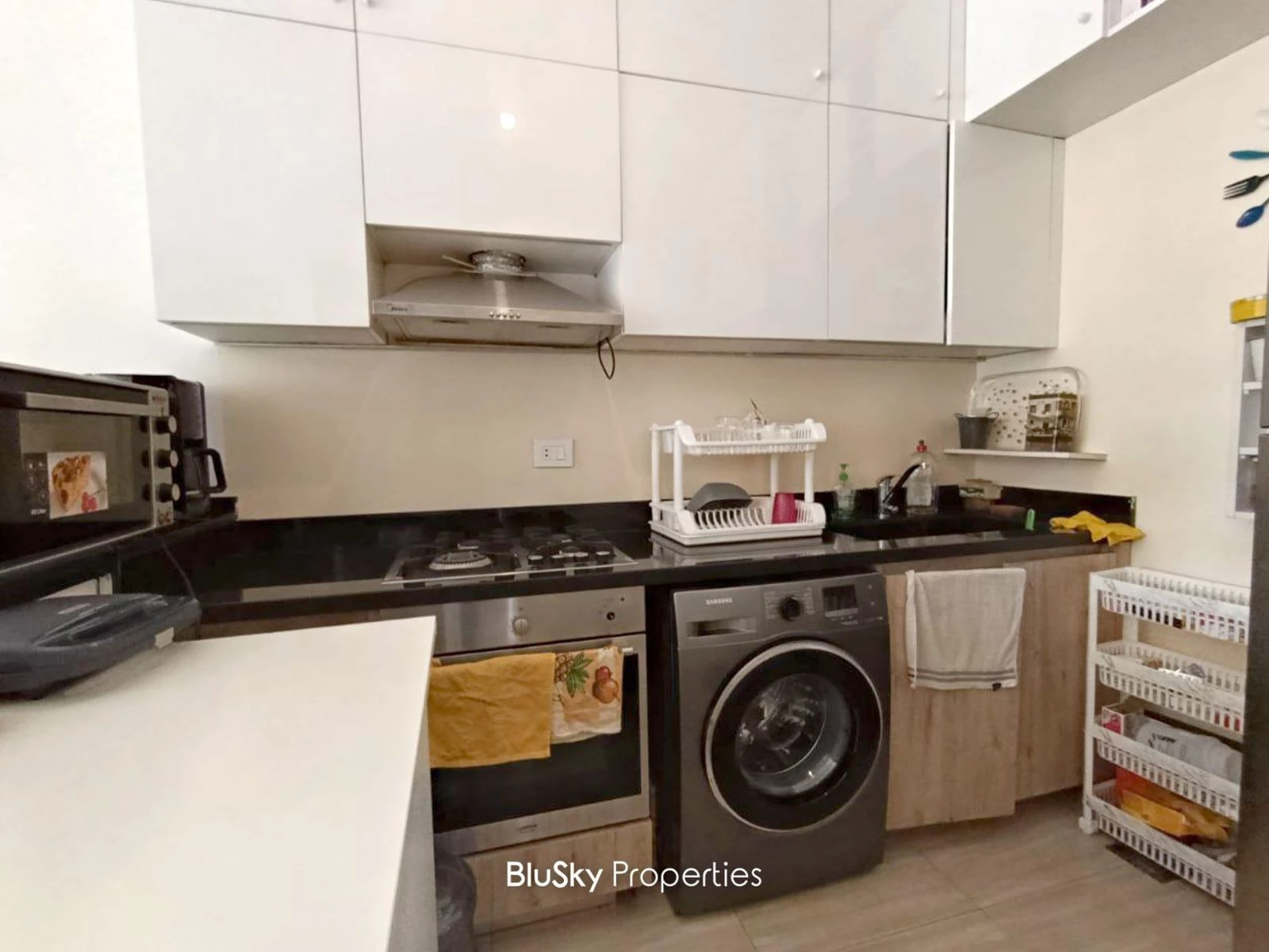 Apartment 100m² Garden for Sale in Blat — الصورة 4