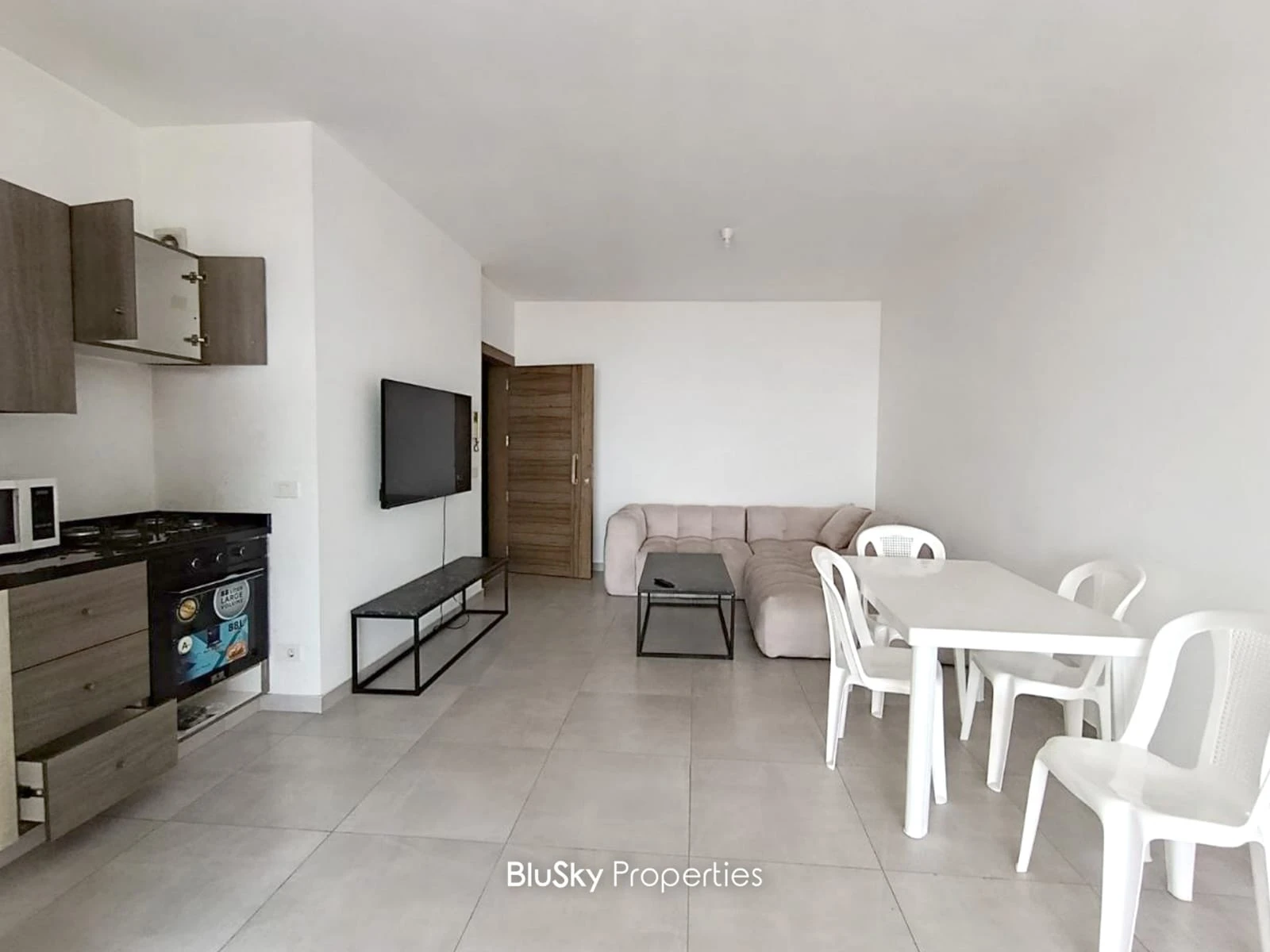 Apartment 107m² Sea View for Sale in Blat — photo 3