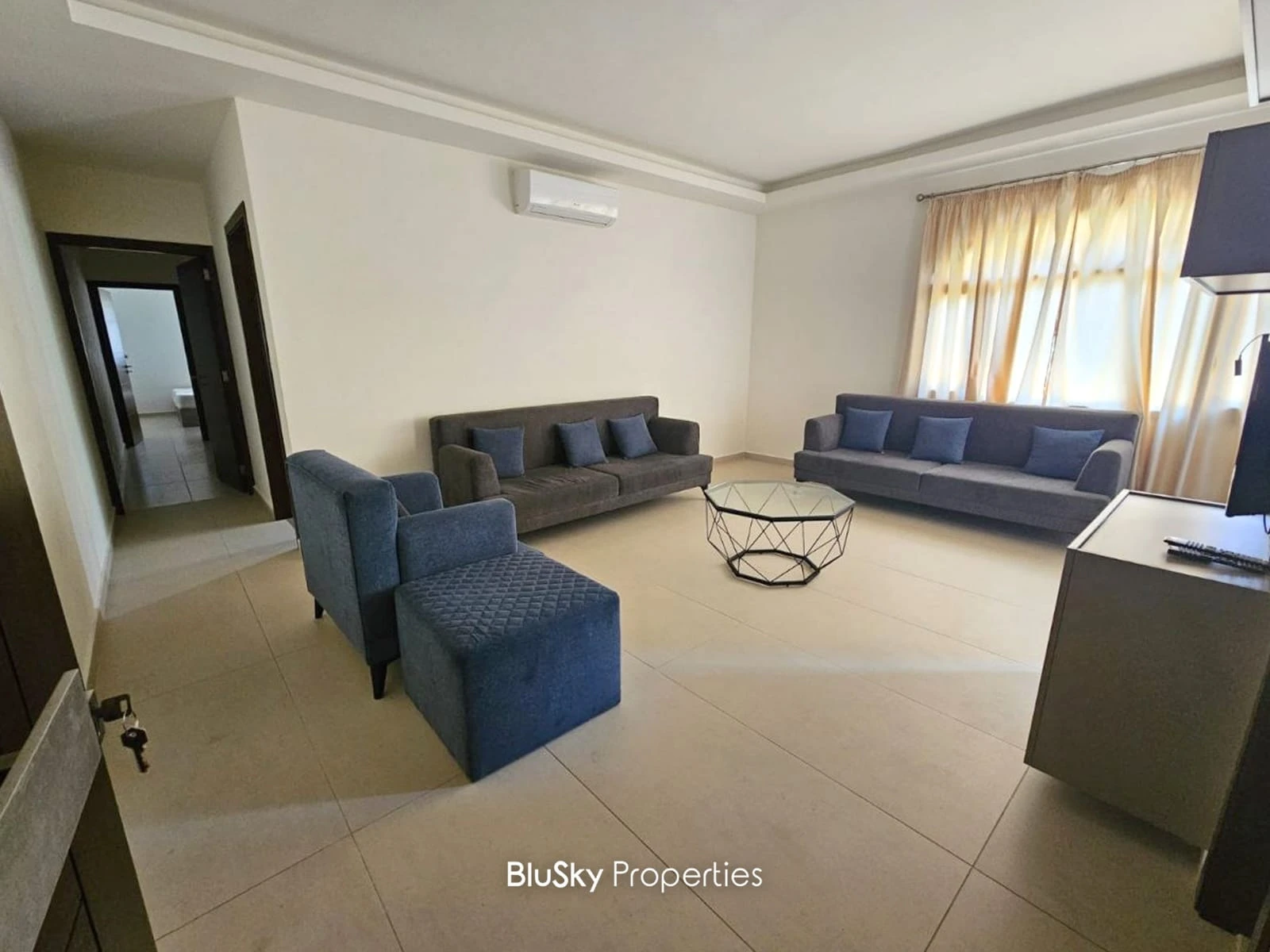 Apartment 110m² with City View for Rent in Blat