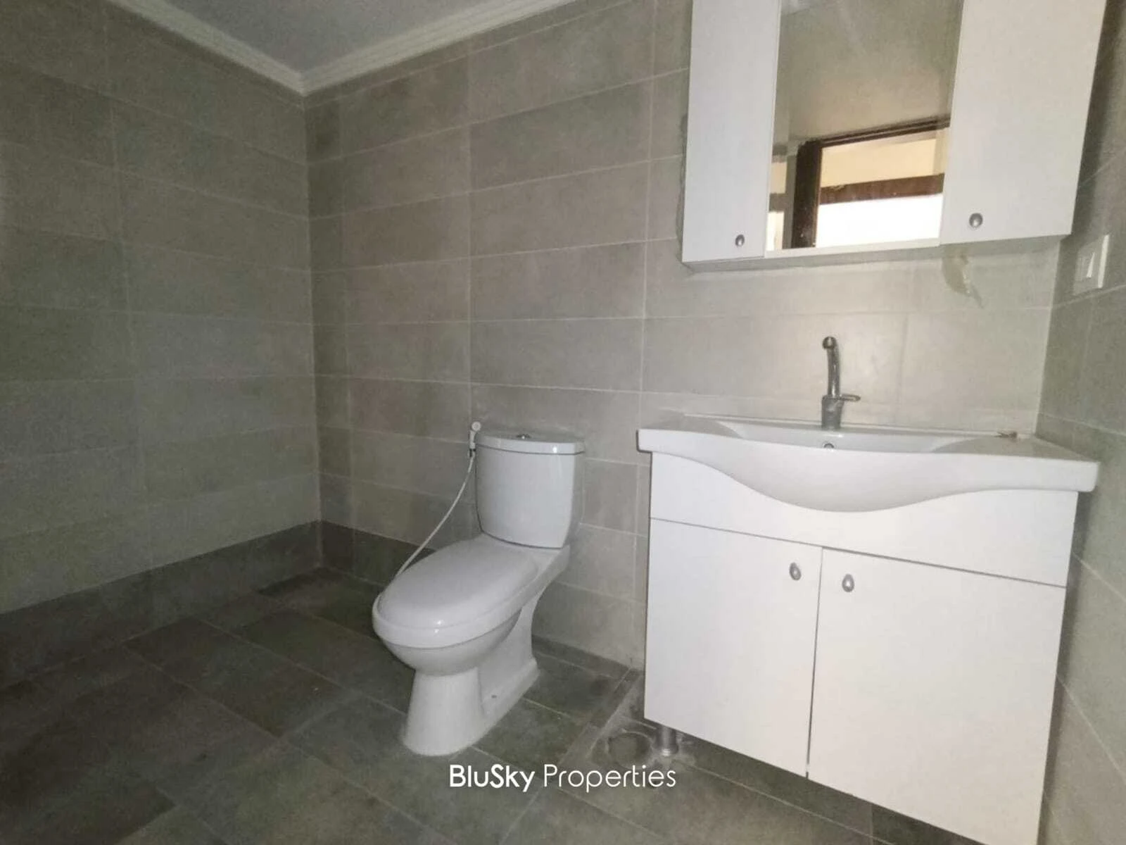 Apartment 135m² City View for Rent in Blat — الصورة 5