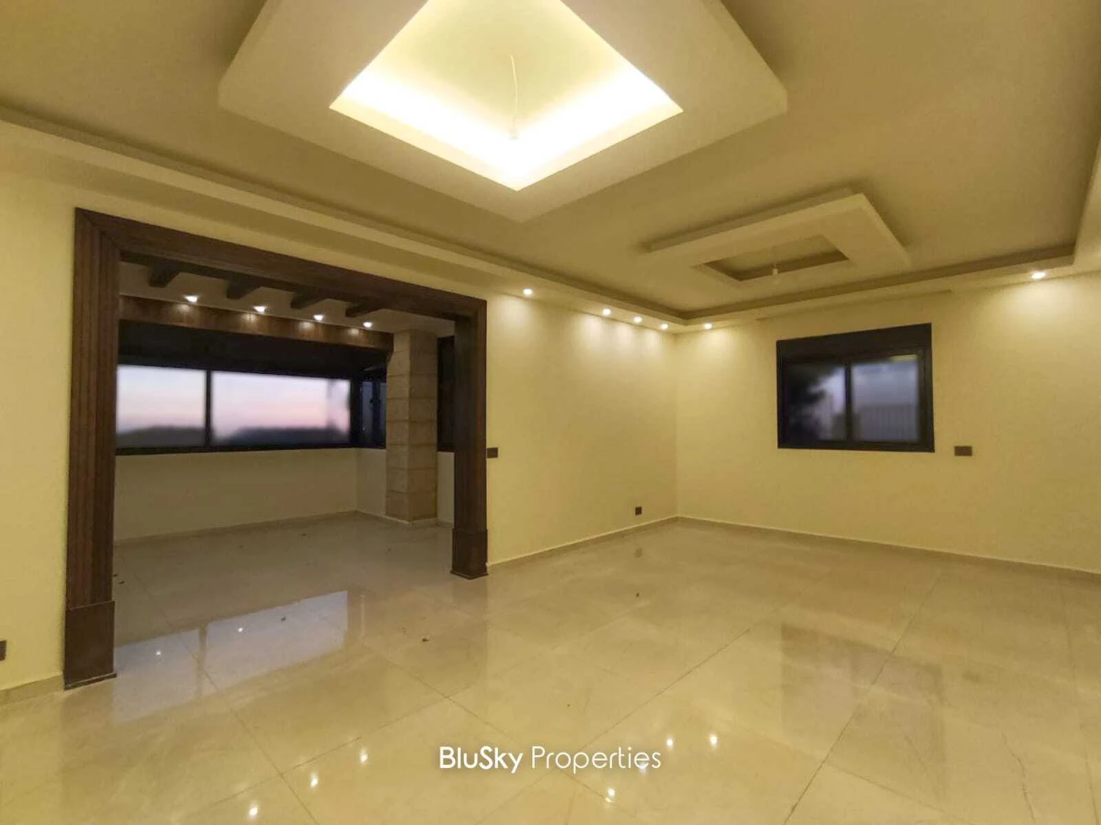 Apartment 165m² with Terrace for Sale in Blat