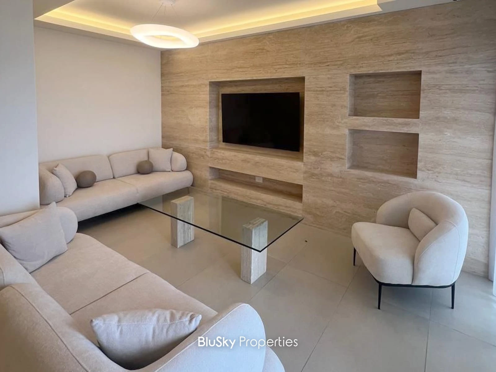 Apartment 154m² with Terrace for Sale in Blat