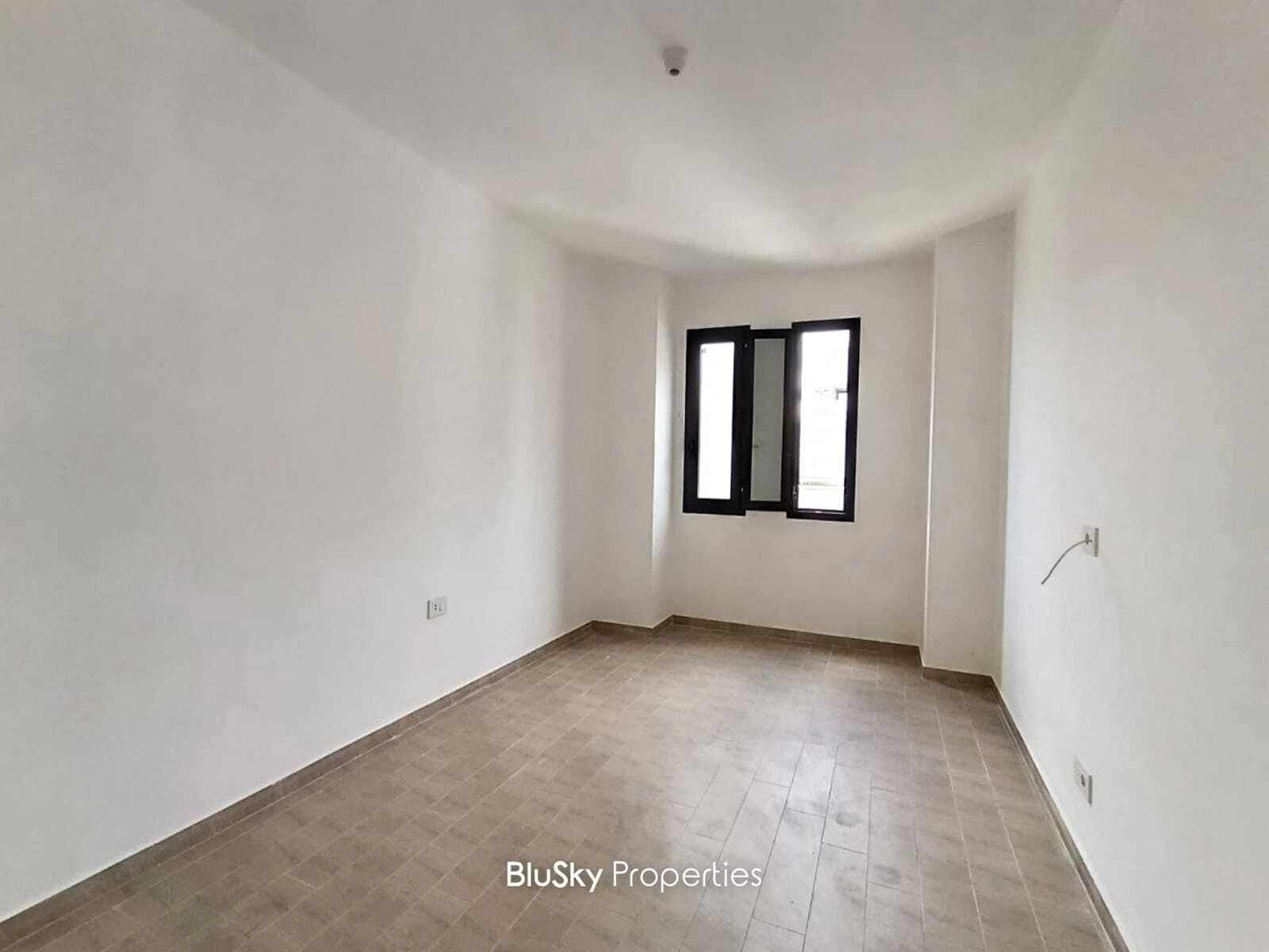 Apartment 176m² Mountain View for Sale in Blat — الصورة 5