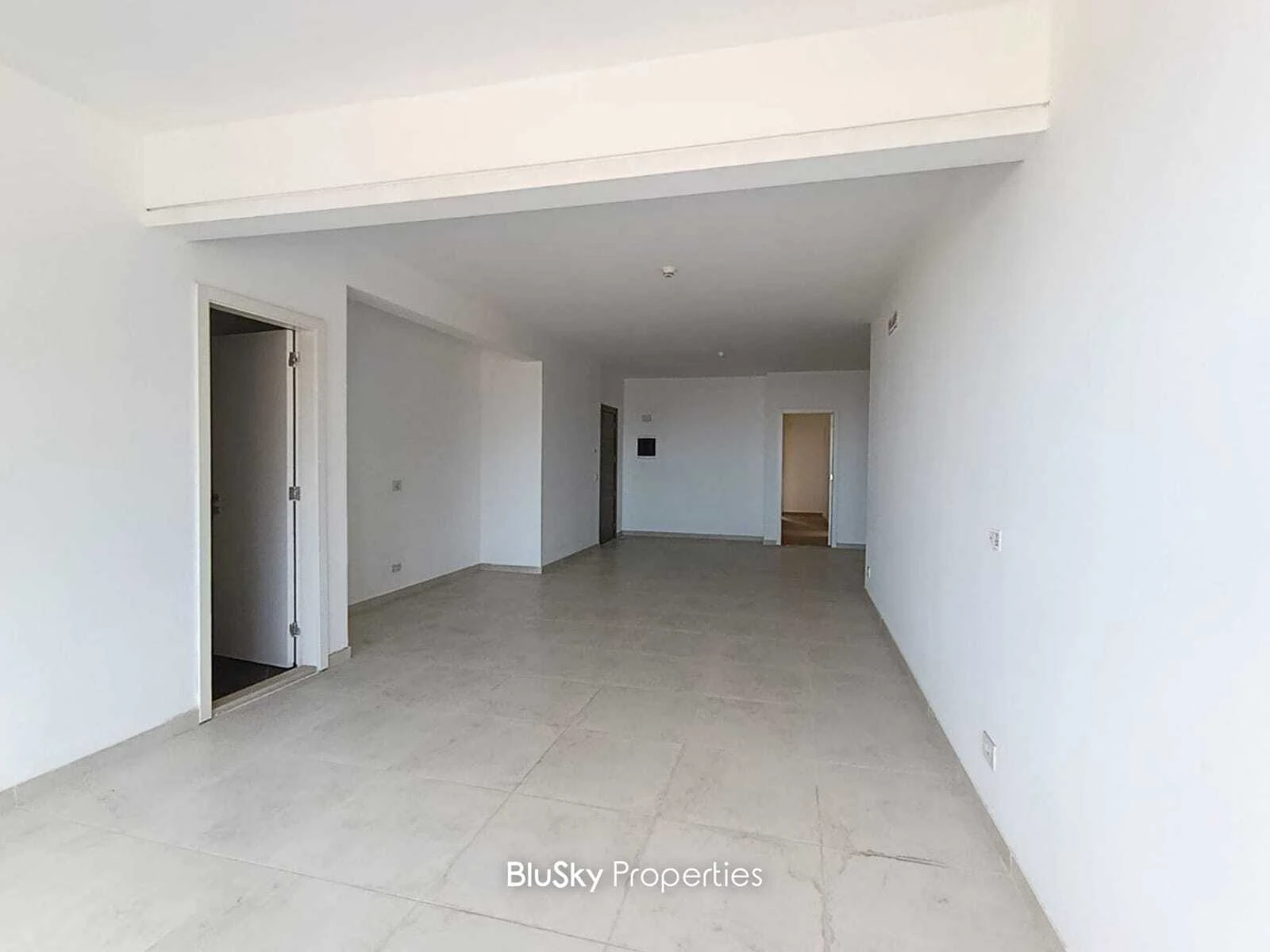 Apartment 192m² Sea View for Sale in Blat — الصورة 2