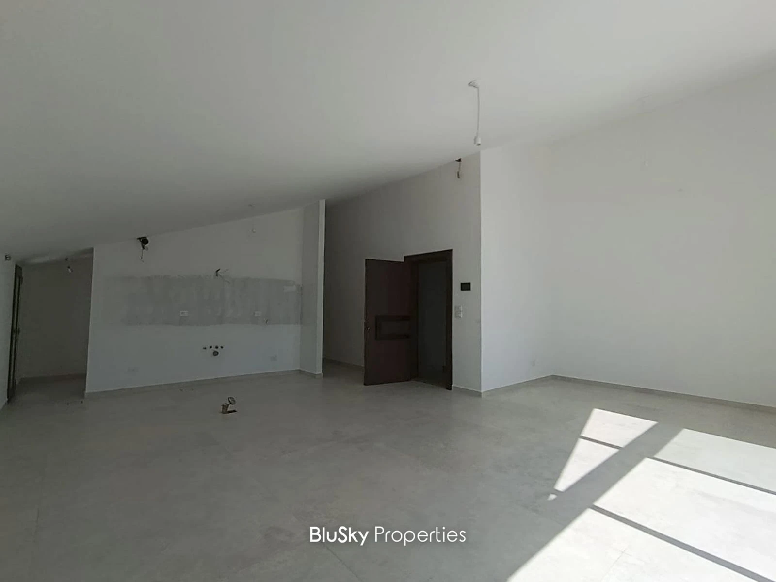 Rooftop 226m² with Sea View for Sale in Blat — الصورة 4