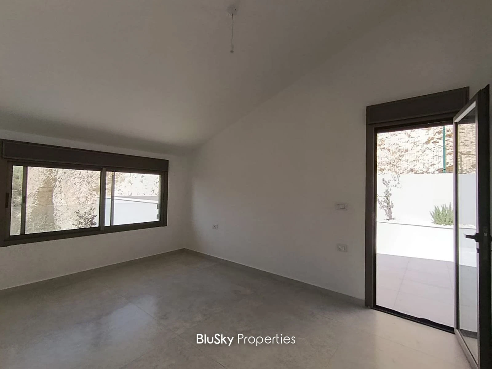 Rooftop 226m² with Sea View for Sale in Blat — الصورة 5