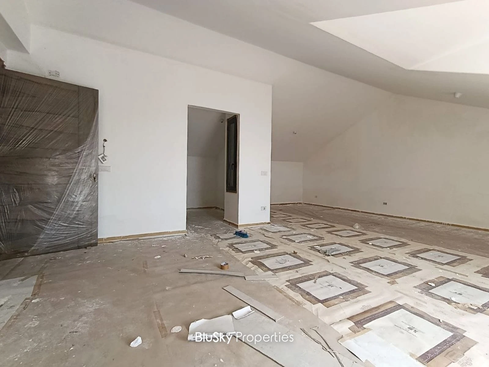 Apartment 60m² with Terrace for Sale in Blat — الصورة 5
