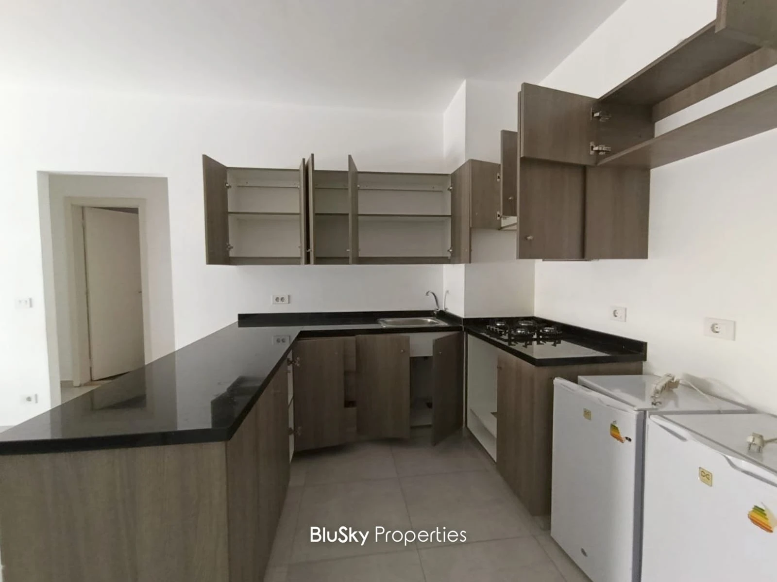 Apartment 88m² Mountain View for Sale in Blat — الصورة 2