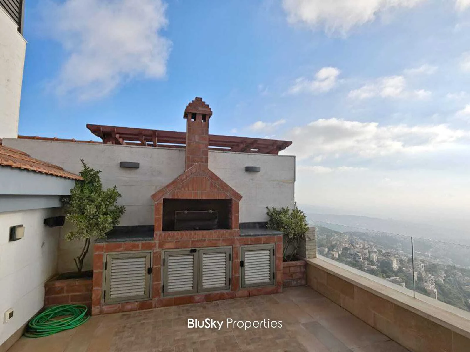 Apartment 110m² Terrace for Rent in Beit Meri — الصورة 2
