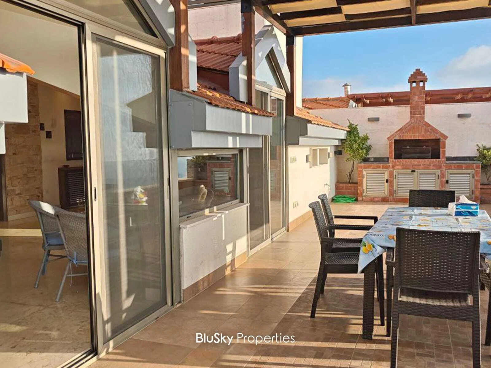 Apartment 110m² Terrace for Rent in Beit Meri — الصورة 4