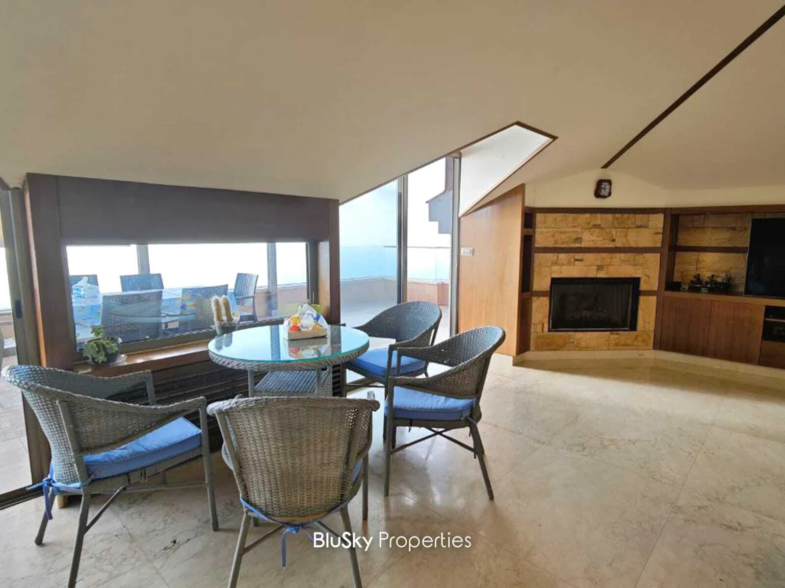 Apartment 110m² Terrace for Rent in Beit Meri — الصورة 5
