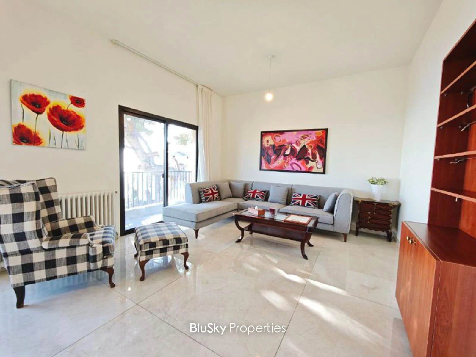 Apartment 130m² Terrace for Rent in Beit Meri