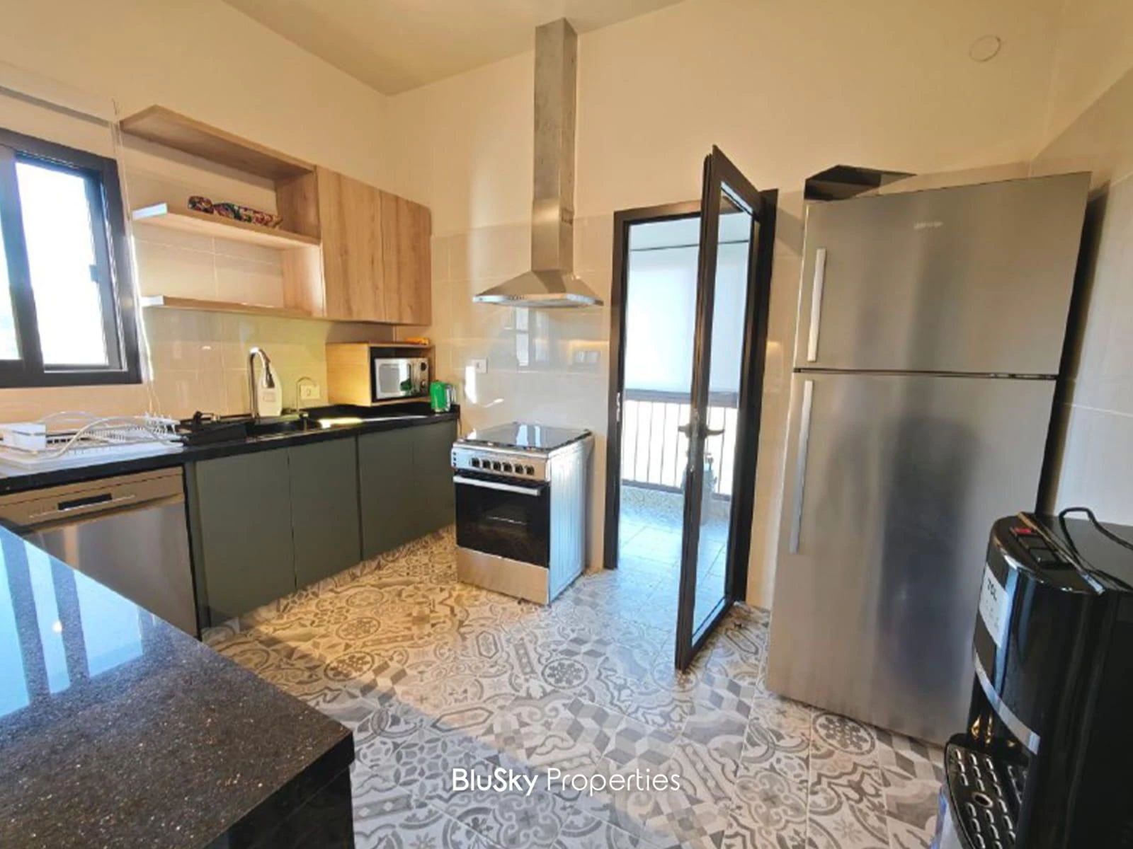 Apartment 130m² Terrace for Rent in Beit Meri — الصورة 5