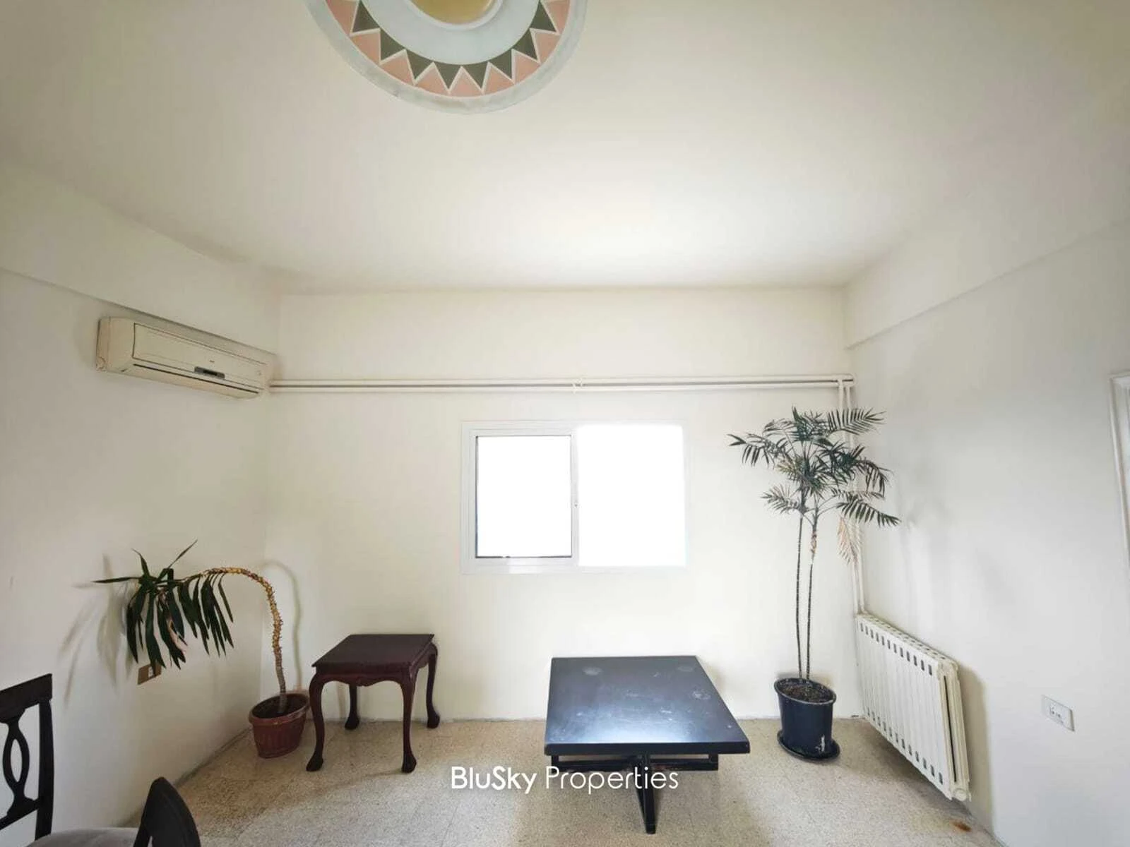 Apartment 130m² Balcony for Rent in Beit Meri