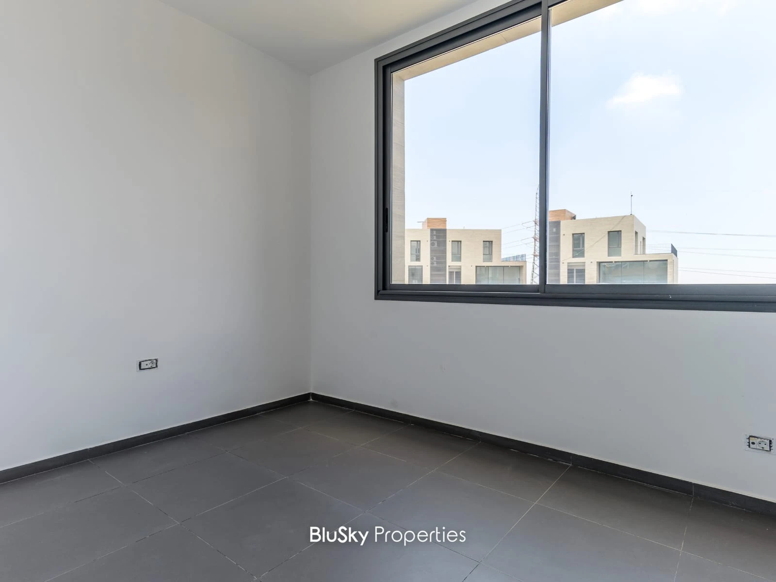 Apartment 140m² for Sale in Beit Meri — photo 5