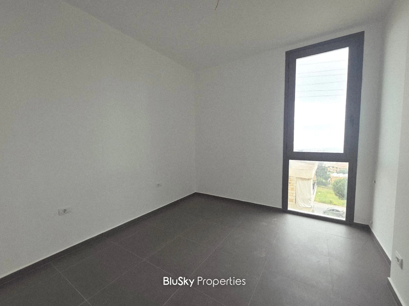 Apartment 160m² with Mountain View for Rent in Beit Meri — الصورة 3