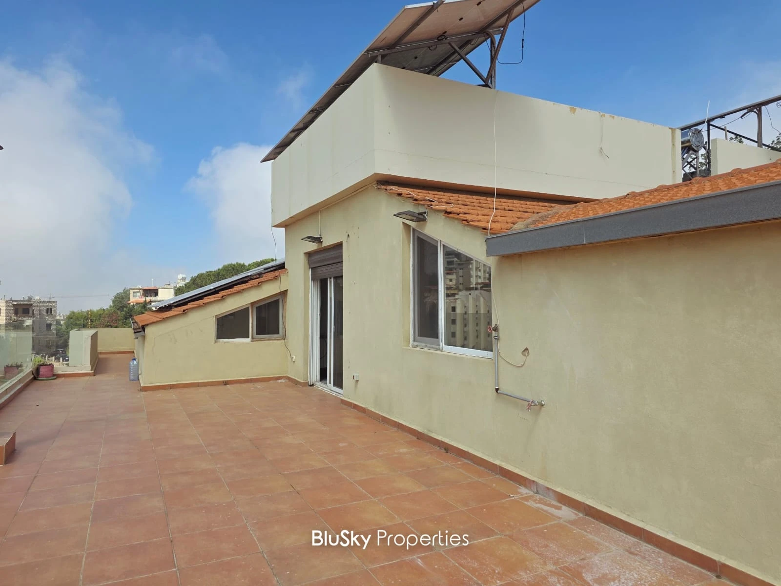 Apartment 160m² with Terrace for Rent in Beit Meri — الصورة 2