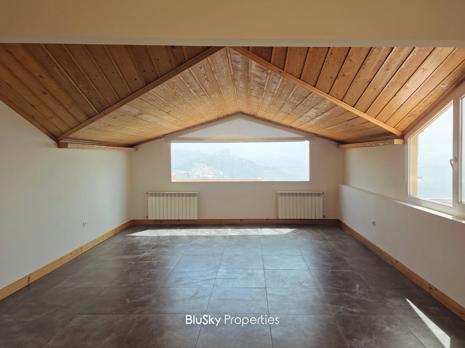 Apartment 160m² with Terrace for Rent in Beit Meri — الصورة 4