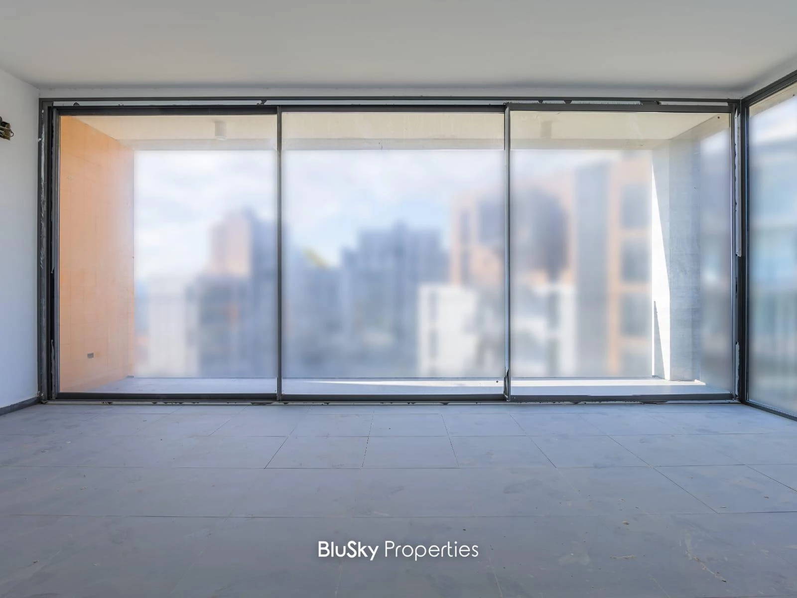 Apartment 160m² Balcony for Sale in Beit Meri — الصورة 4